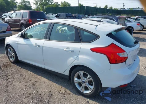 2014 Ford Focus Se из США, поврежденный, VIN 1FADP3K25EL301338